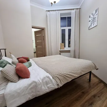 Art Deco One-bedroom In Library House With Free 5g Wifi 里加