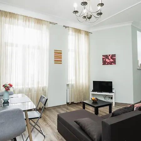 公寓 Art Deco One-bedroom In Library House With Free 5g Wifi 里加